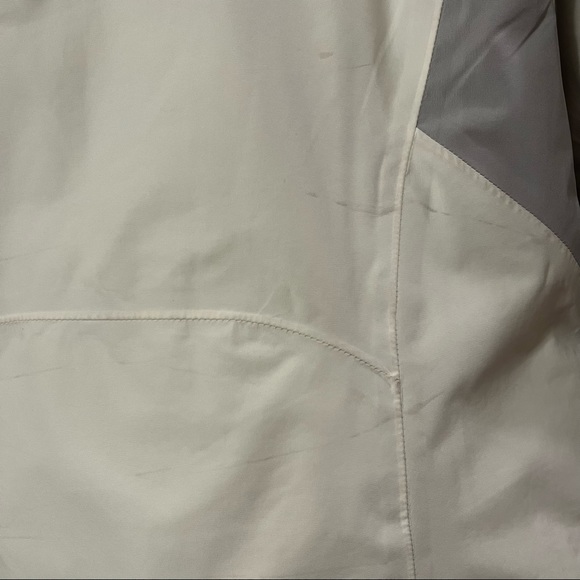 The North Face Summit Series Ski Jacket - White - Size S - Picture 12 of 16